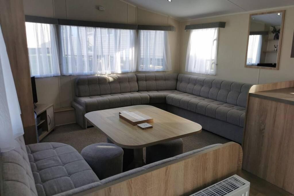 8 Sleep Chalet At Newquay Away Nb168 Apartment *